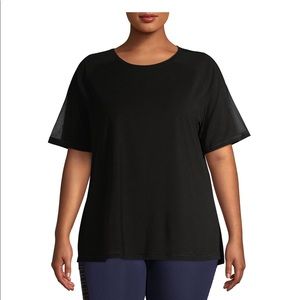 Women’s plus size active wicking side slit t-shirt